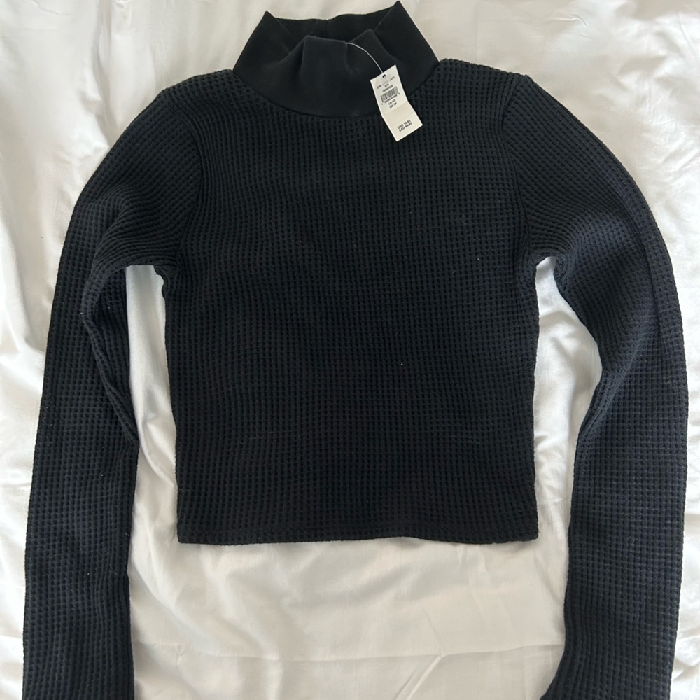 Aerie black cropped mock neck long sleeve size xs